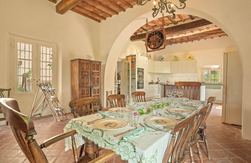 Palaia Villa | Wonderful private villa for 14 guests with private pool, A/C, WIFI, TV, patio and panoramic view