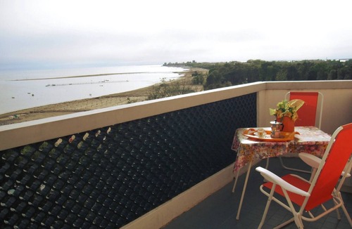 Grado Pineta Apartment | Wonderful Seaview Flat With Terrace