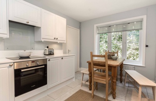 New Forest District House | Wonderful thatched cottage in The New Forest