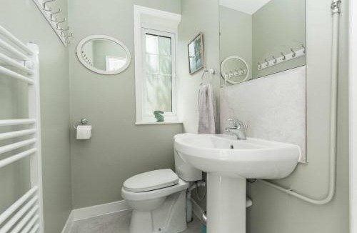 New Forest District House | Wonderful thatched cottage in the New Forest National Park