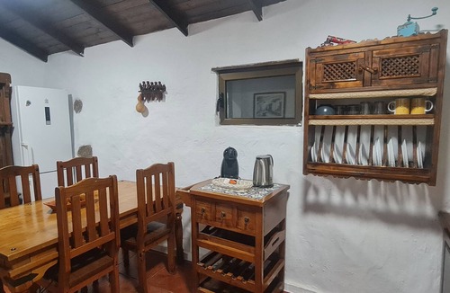 La Solana Cottage | Wonderful typical Canarian house with outdoor pool and wifi in the mountains.