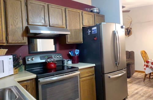 North Pole House | Wonderful Upper Unit, 2-bedroom home in North Pole Duplex