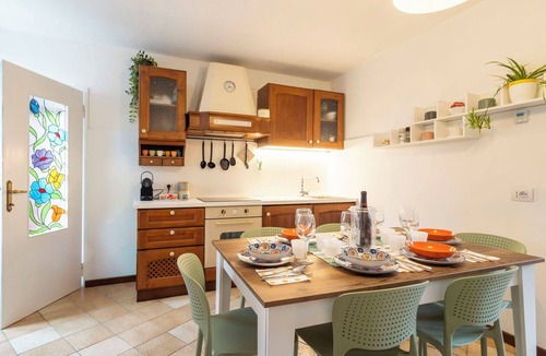 Valtellina Apartment | Wonderful villa for 7 people with WIFI, TV, balcony and pets allowed