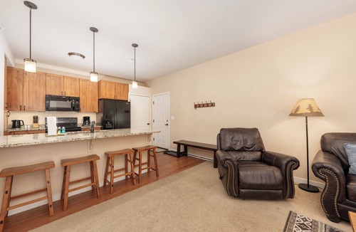 Silvercreek Condo | Wonderfully decorated and pet friendly two-bedroom,