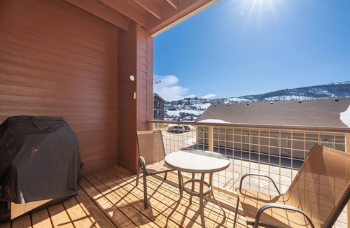 Silvercreek Condo | Wonderfully decorated and pet friendly two-bedroom,