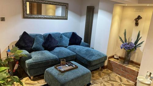 Macclesfield Apartment | Wonky 2 A Cosy Hideaway in the Heart of Cheshire