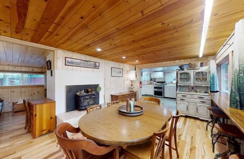 Enterprise Cabin | Wood Den rustic lake cabin, deck & mountain views