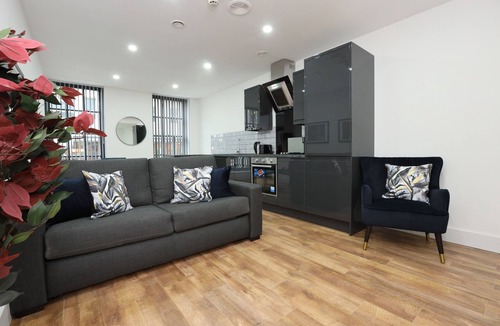 RopeWalks Apartment | Wood Street Apartments