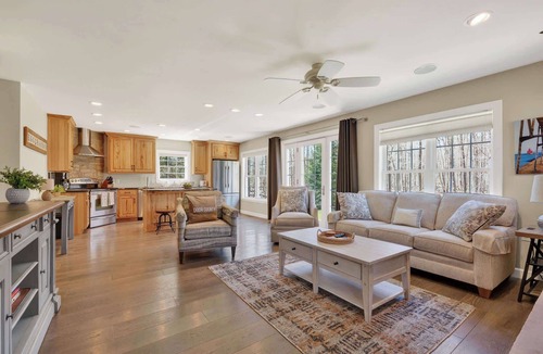 Sturgeon Bay House | Wooded Egg Harbor Escape: Pinball, Bunks, Privacy