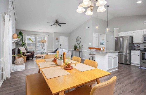 Durham House | Wooded Retreat: Pet-Friendly House with Deck