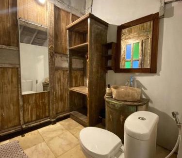Bukit House | Wooden Cabin In Jimbaran - Lavender Suite