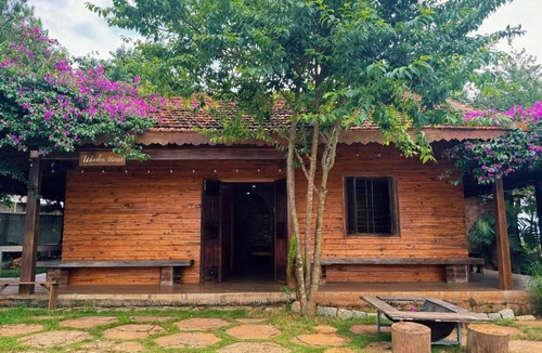 Da Lat Cabin | Wooden House Homestay