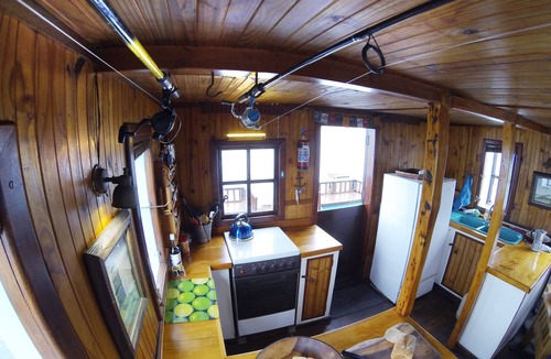 Knysna Boat Rental | Wooden Houseboat on the Knysna Lagoon, spacious & peaceful, with beautiful views