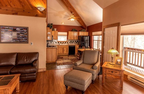 Salida Cabin | Woodland Camping Cabin for Biking near Arkansas Hills Trail in Colorado