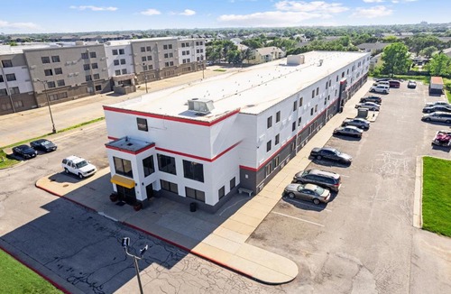 Greenwich Hotel | Woodland Inn and Suites Extended Stay