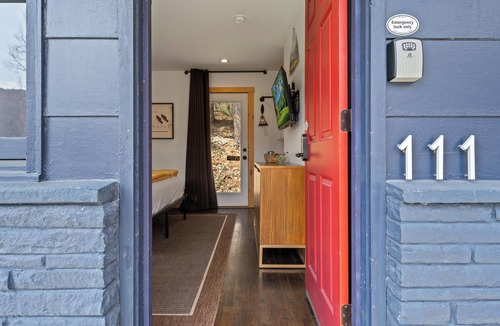 Hancock Hotel | Woodland Retreat | Cozy King Room with Whimsical Forest Charm