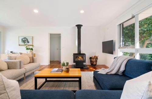 Red Hill South House | Woodland Sanctuary - Mini Golf, Fire Pit, Wineries