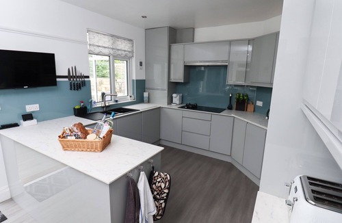 Darley Dale Cottage | Woodlands