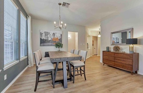 Alden Bridge House | Woodlands Grand 3BR Cozy House