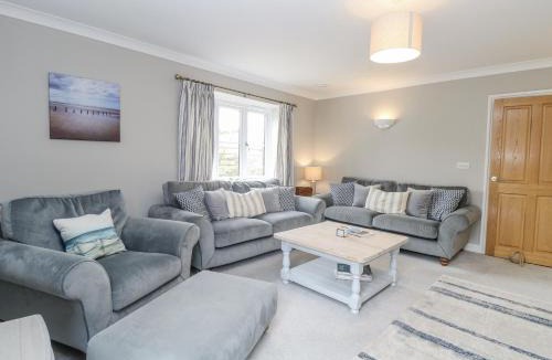 Docking House | Woodlark
