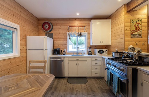 Port Angeles Cabin | Woods and Wakes Retreat Hot Tub & Lake Views