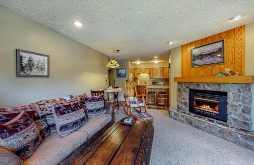 Warrior's Mark Apartment | Woods Manor 101A