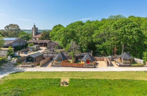 West Malling House | Woods Meadow Glamping