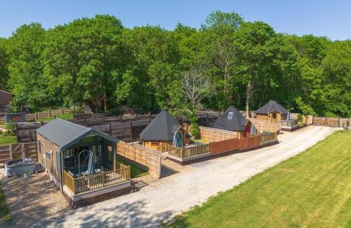 West Malling House | Woods Meadow Glamping