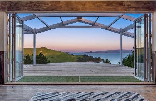 Waiheke Island House | Woodside Bay Chalets