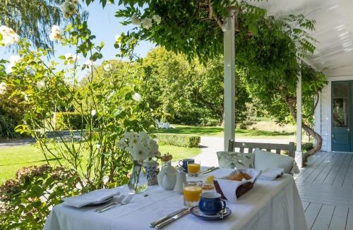 Tuamarina Bed & Breakfast | Woodside Bed and Breakfast