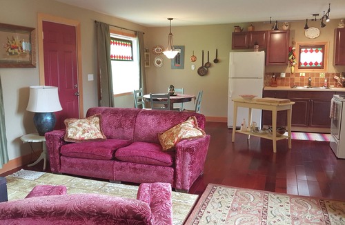 Agassiz Hotel | Woodside Inn