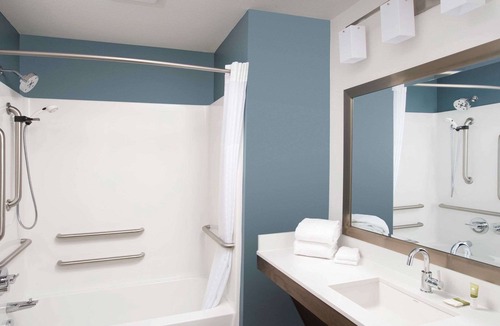 Canyon Acres Hotel | WoodSpring Suites Albuquerque East I-40 Tramway