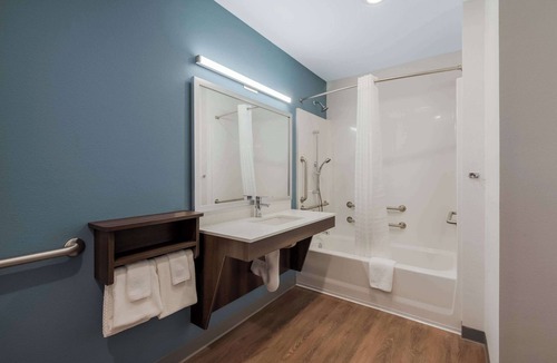 Bellflower Hotel | WoodSpring Suites Bellflower - Los Angeles