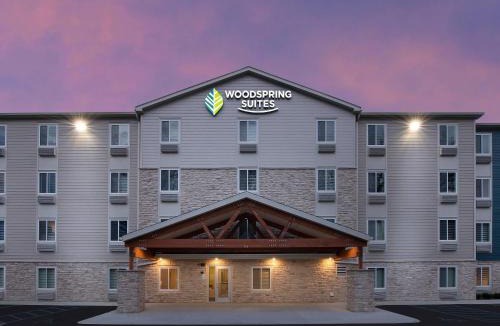 Buford Hotel | WoodSpring Suites Buford near Mall of Georgia-Lake Lanier
