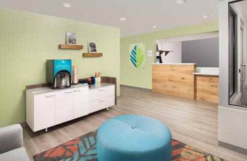 Buford Hotel | WoodSpring Suites Buford near Mall of Georgia-Lake Lanier