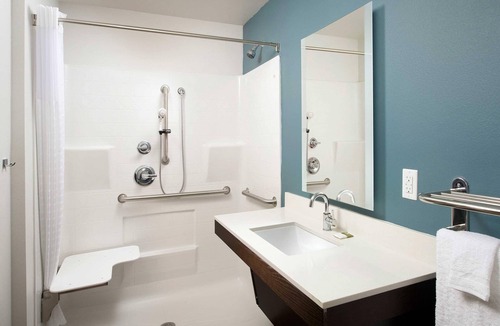 Buford Hotel | WoodSpring Suites Buford near Mall of Georgia-Lake Lanier