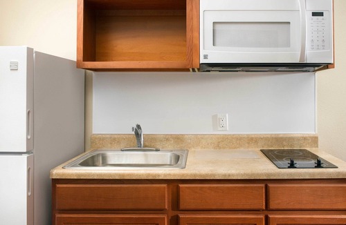 Chesapeake Hotel | WoodSpring Suites Chesapeake - Norfolk Greenbrier