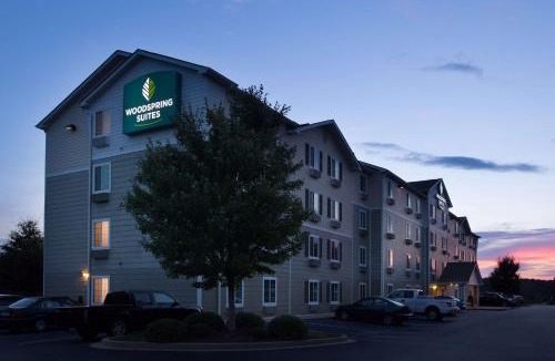 Simpsonville Hotel | WoodSpring Suites Greenville Simpsonville