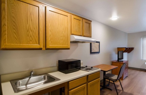 Arlington Hotel | WoodSpring Suites Jacksonville East 295 Cruise Port