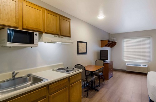 Arlington Hotel | WoodSpring Suites Jacksonville East 295 Cruise Port