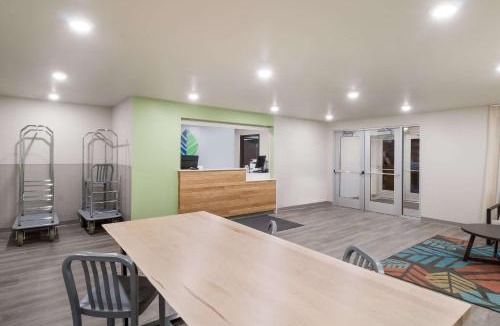 Phoenix Hotel | WoodSpring Suites Mesa Chandler