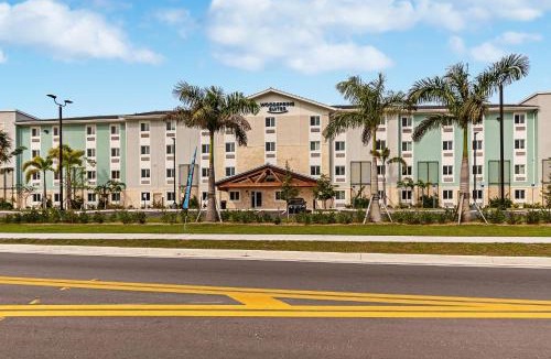 Rural Estates Hotel | WoodSpring Suites Naples East