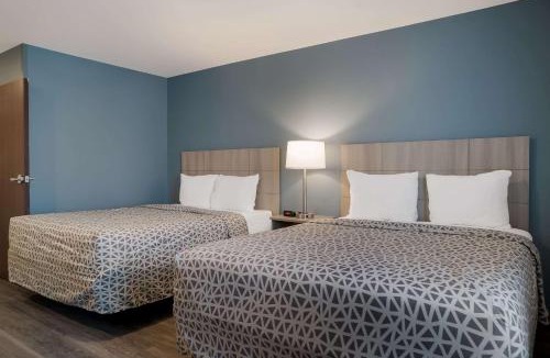 Sterling Heights Hotel | WoodSpring Suites Detroit Sterling Heights