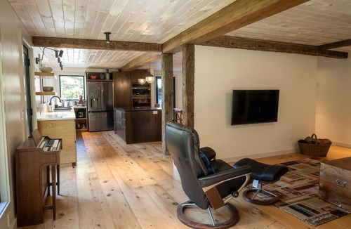 Glenford House | Woodstock Mountaintop Country Compound w. Pool & Sauna on 10 Acres