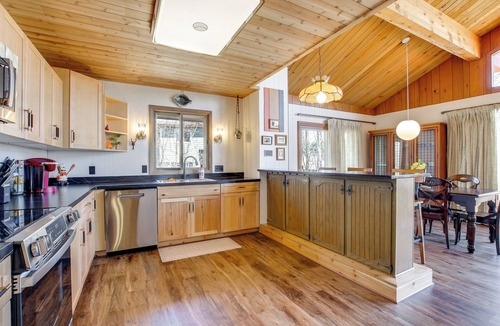 Plymouth House | Woodsy Hideaway: Game Room, Theater Room, Fire Pit
