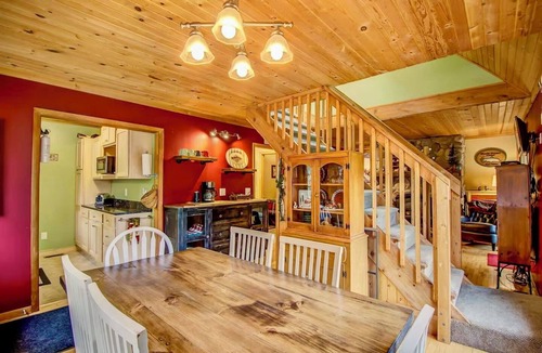 Thompsonville Ski Chalet | Woolly Bugger Riverfront Chalet - Betsie River - Crystal Mountain