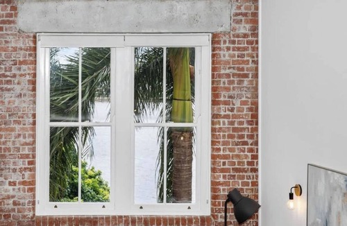 Teneriffe Apartment | Woolstore Style! ~ 2Bed/2Bath/1Car ~ Teneriffe