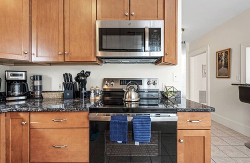 Worcester Apartment | Worcester West Side Rental Home