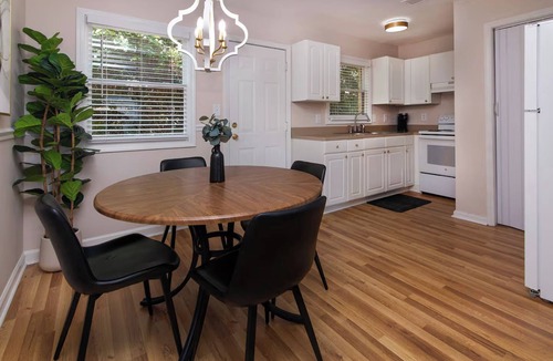 Ponderosa - Wingate Apartment | Work-Friendly 1BR Near Airport