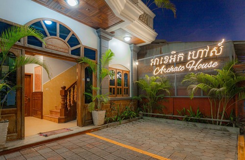 Downtown Siem Reap House | Work-friendly Double Room-stable Wi-Fi 50mbps, Good option for digital nomad